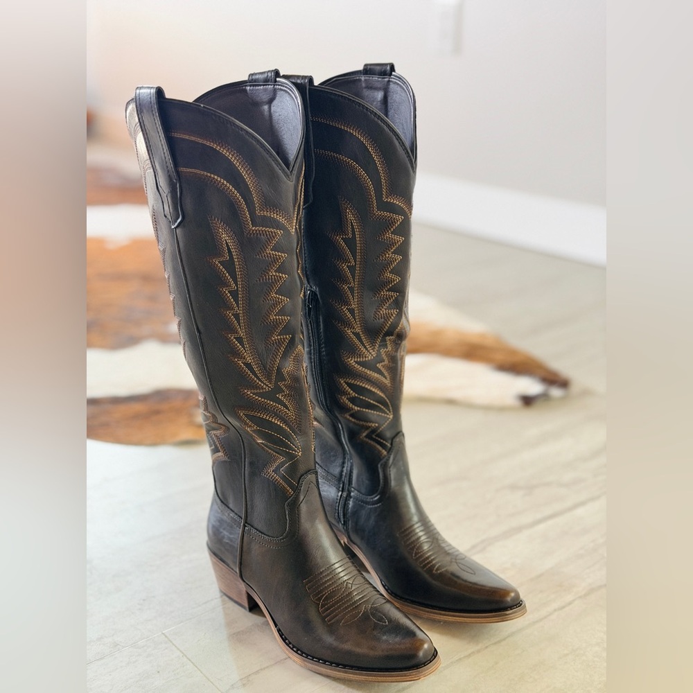 Classic Espresso Embroidered Leather Western Cowboy Boots Redtop💃🏽🎶👢